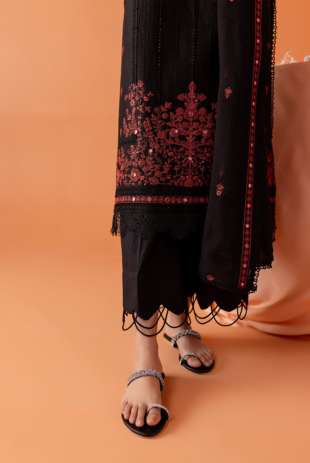 Raat Ki Rani by Rang-e-Fatima